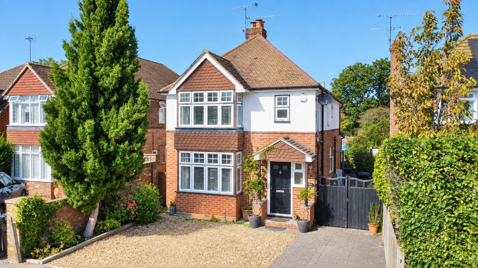 Bedford Crescent, Frimley Green, Camberley
